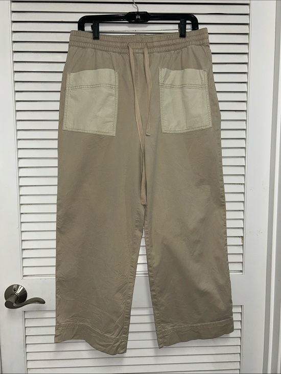 Tory Burch Pants - Tory Burch Cropped Cargo Pants in Tan
